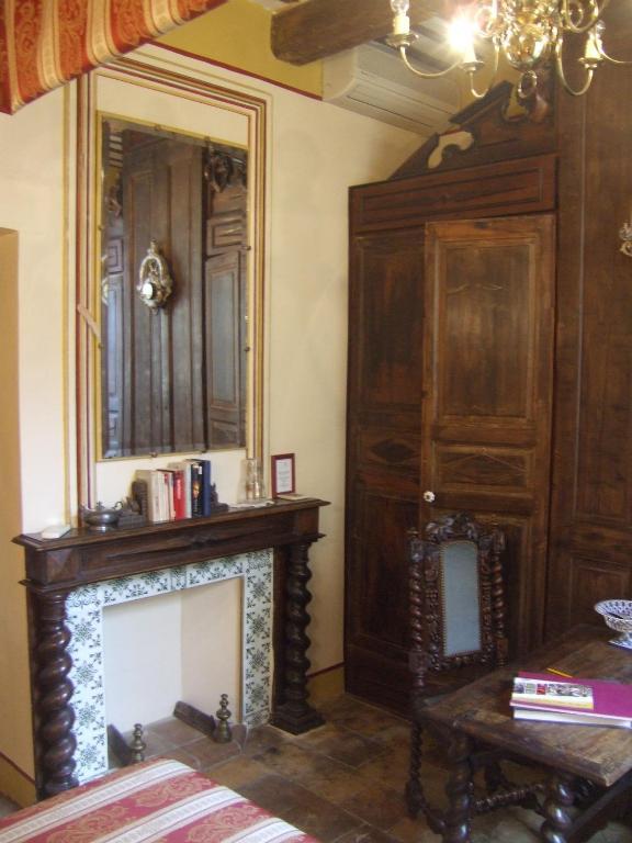 Bize De La Tour Bed & Breakfast Saint-Bonnet-du-Gard ห้อง รูปภาพ
